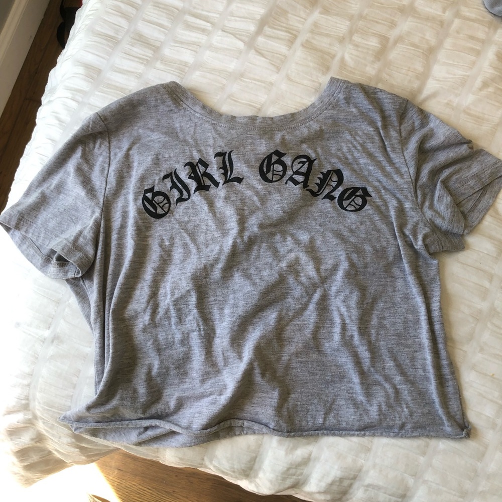 Girl gang crop shirt